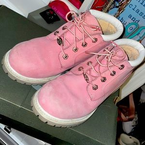 Pink timbs